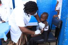 Séance de vaccination dans un centre de santé de Bujumbura