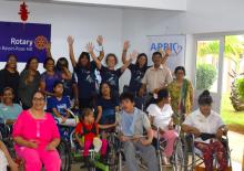 The WHO Mauritius team posing for a photo with students of APRIM. 