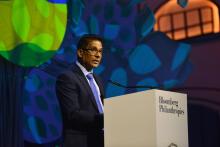  Mr. S. Purmessur, Senior Chief Executive of the Ministry of Health and Wellness, Mauritius thanking the Bloomberg Philanthropies and WHO for recognizing Mauritius' tobacco control efforts