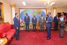 Le nouveau Représentant de l’OMS au Congo présente ses lettres de créance au Ministre des Affaires Étrangères, de la Francophonie et des Congolais de l’Étranger