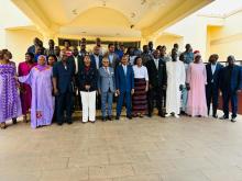 Photo de famille des participants à l’atelier national sur la résistance aux antimicrobiens, tenu à Bangui du 7 au 11 avril 2025 avec l’appui de la FAO et de l’OMS.