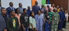 Officiels, panelistes et participants des pays