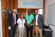 Carter Center lors de la visite de l’entrepôt de l'OMS