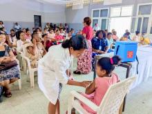 Séance de vaccination dans les écoles