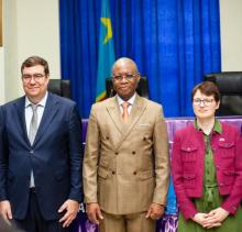 Photo de famille à l'issue de la cérémonie de lancement du projet