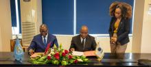 Signature de l'accord entre les deux parties