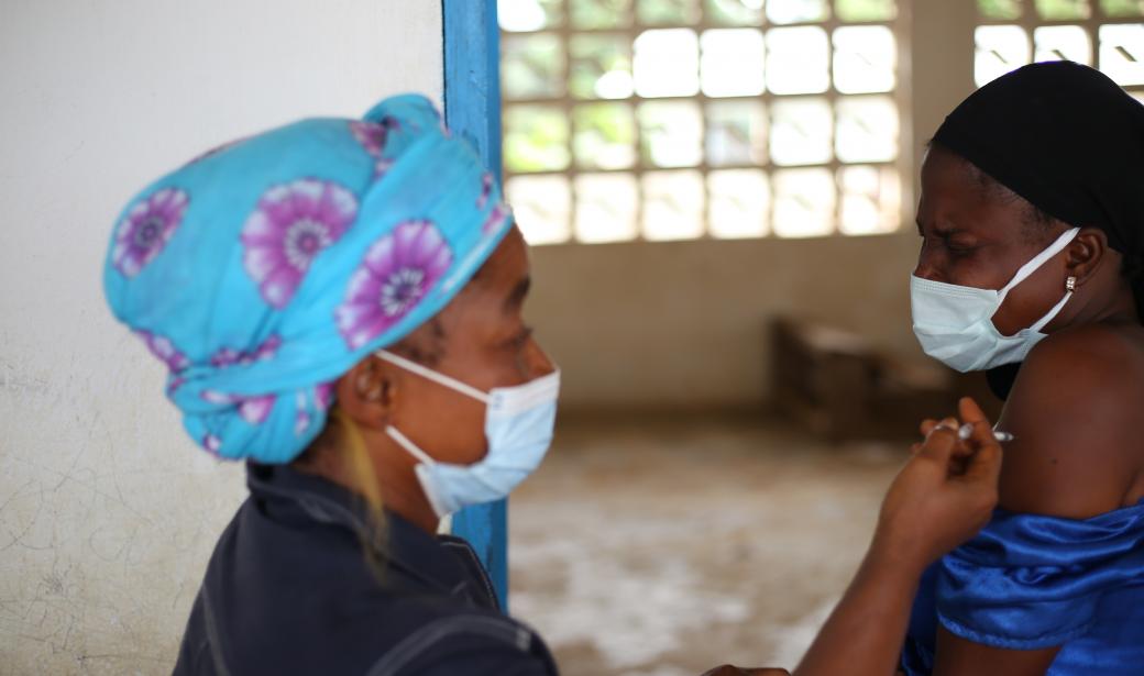 Vaccination des communautés vulnérables du Libéria contre la COVID-19
