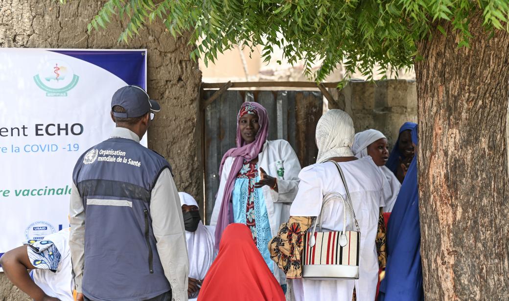 Au Niger, les leaders communautaires luttent contre les rumeurs sur les vaccins contre la COVID-19