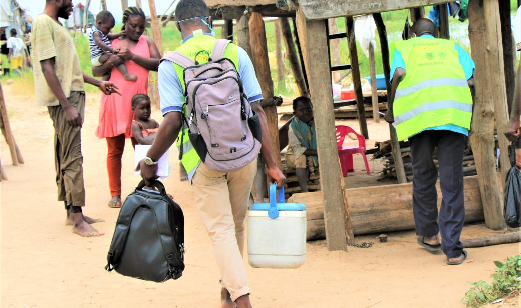 Au plus près des communautés vulnérables des îlots du fleuve Congo, la RDC lance le deuxième passage de la campagne de vaccination contre la COVID-19     