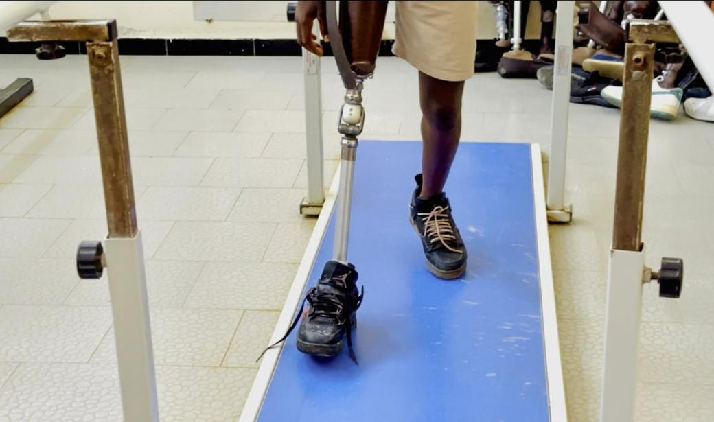  Sénégal : Boubacar, un nouvel élan grâce à une prothèse 
